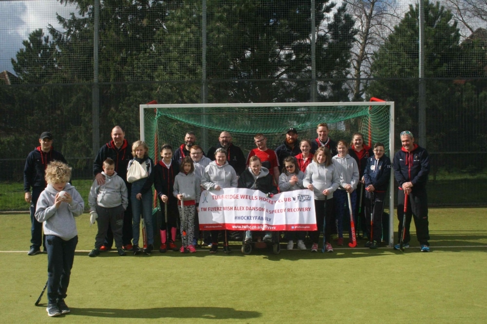 Disabled hockey Flyerz send get well message to Alex Danson